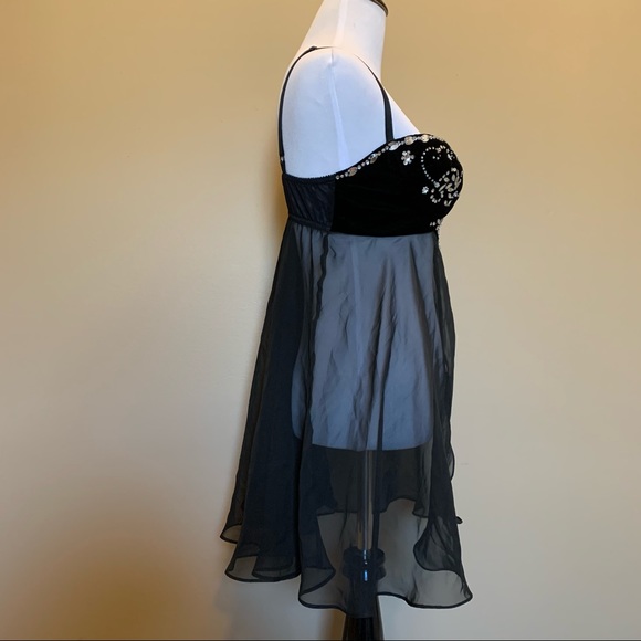 VS Sexy Little Things Showgirl Costume Lingerie - Picture 3 of 10